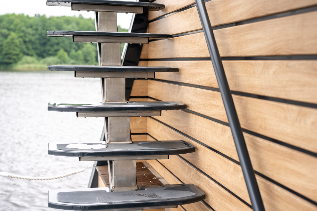 Außentreppe zur Dachterrasse